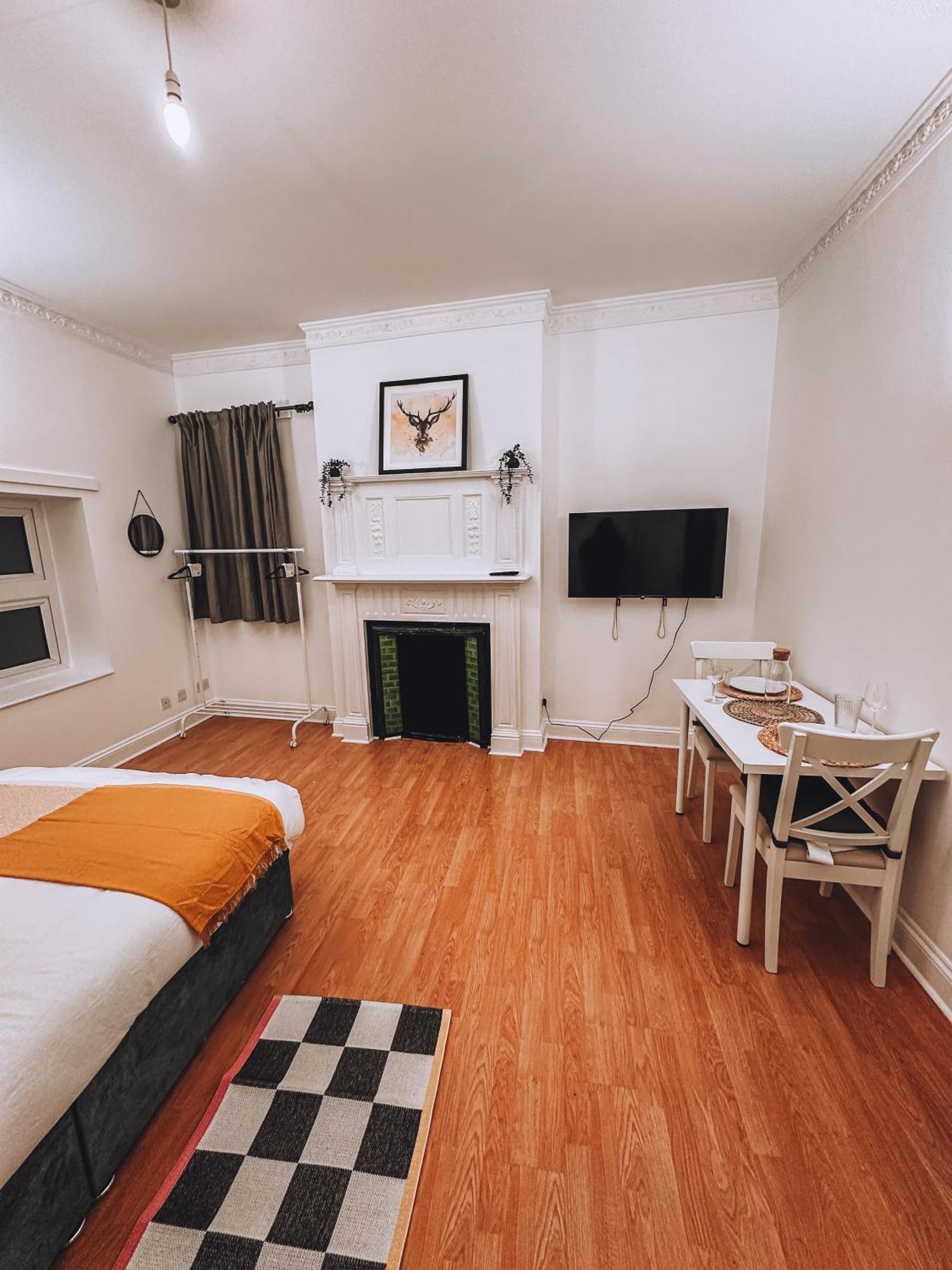 Spacious 3 Rooms In Tooting Londres Exterior foto