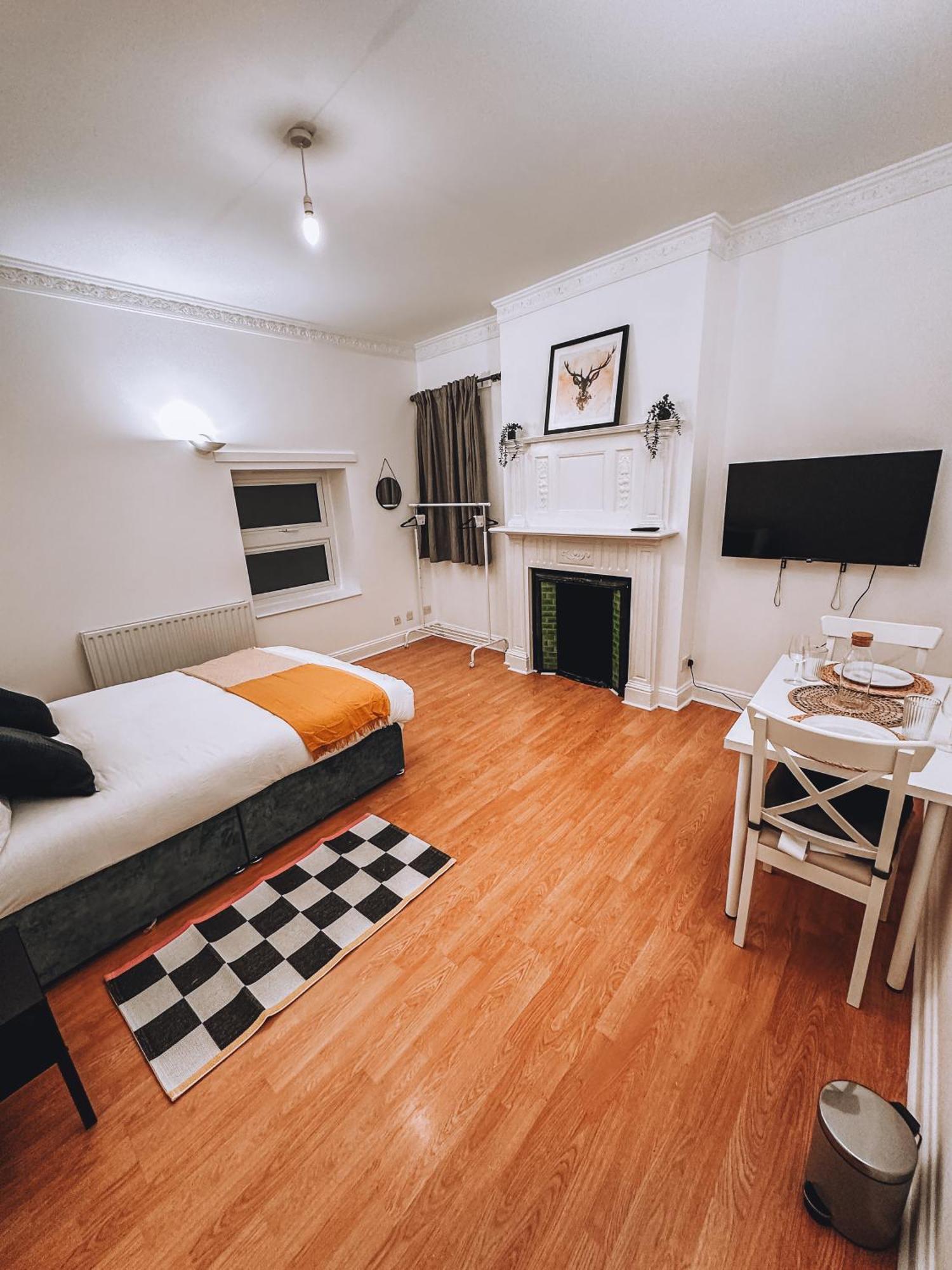 Spacious 3 Rooms In Tooting Londres Exterior foto